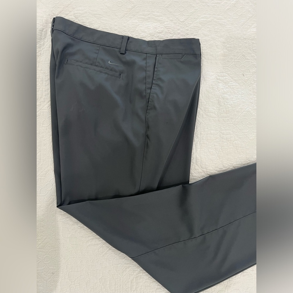 Men’s Nike Dry-Fit dark grey performance pant, size 38-32